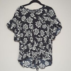 NWT Shop Basic Black Floral Short Sleeve Blouse